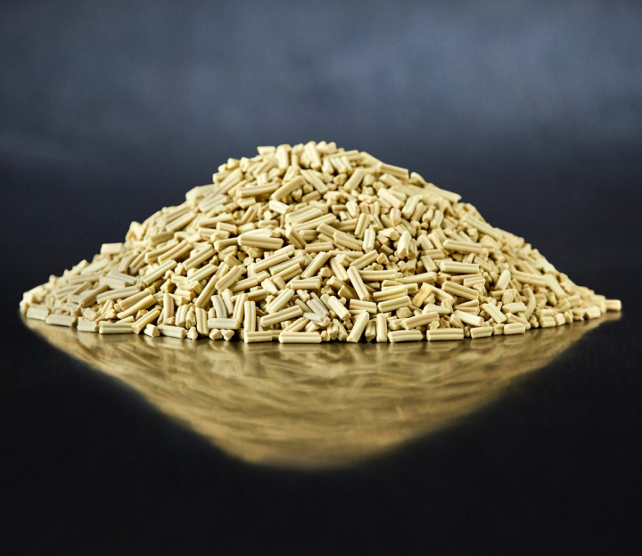 Coker naphtha hydrotreating catalysts applied in refining processes