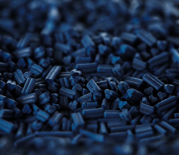 Hydrocracking pretreatment catalysts applied in refining systems